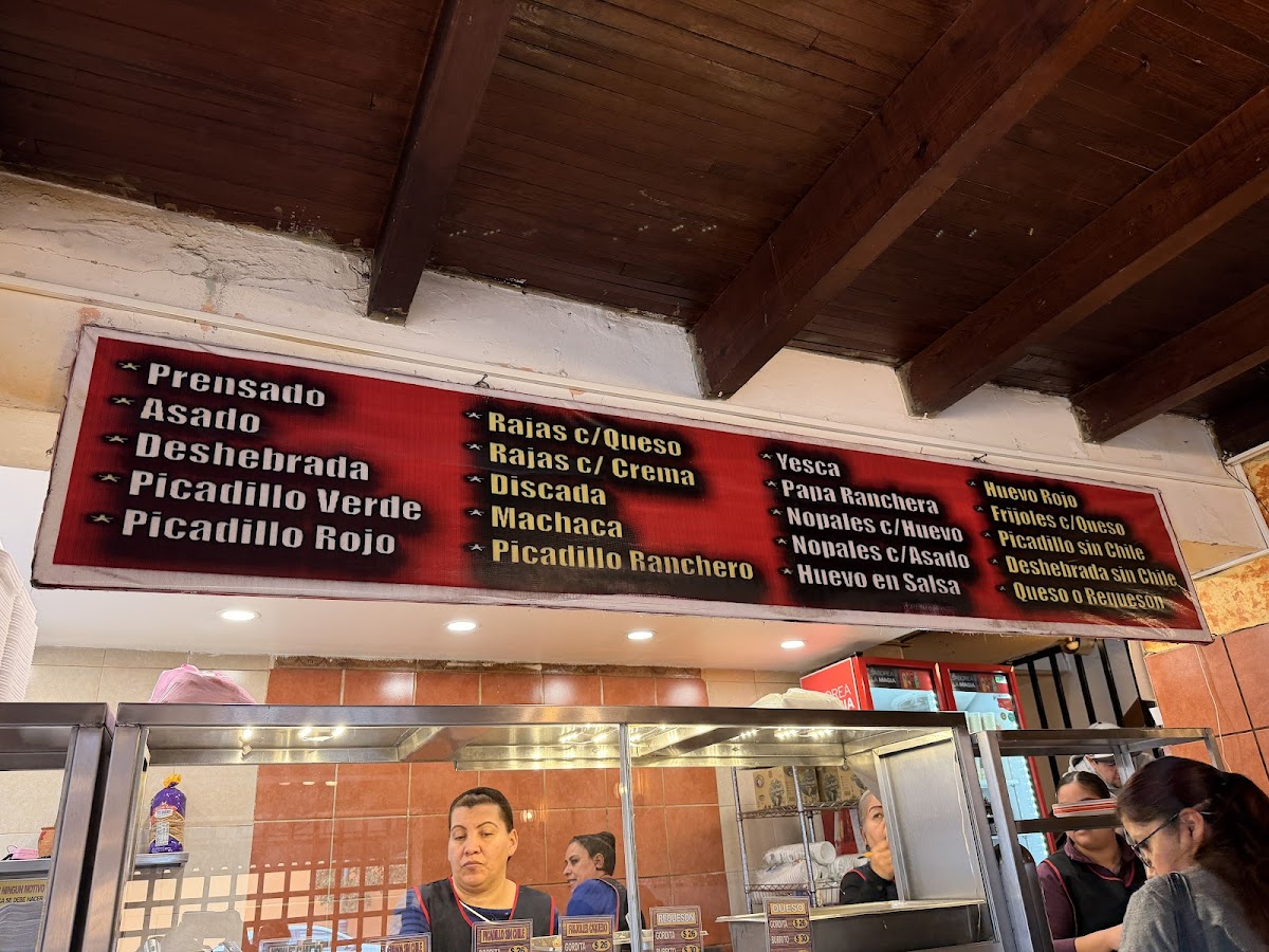 Gorditas La Guacamaya Menu - Image 3